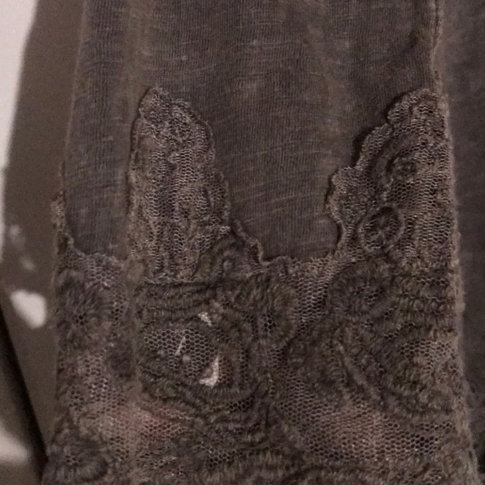 Top - Picture 2 of 3
